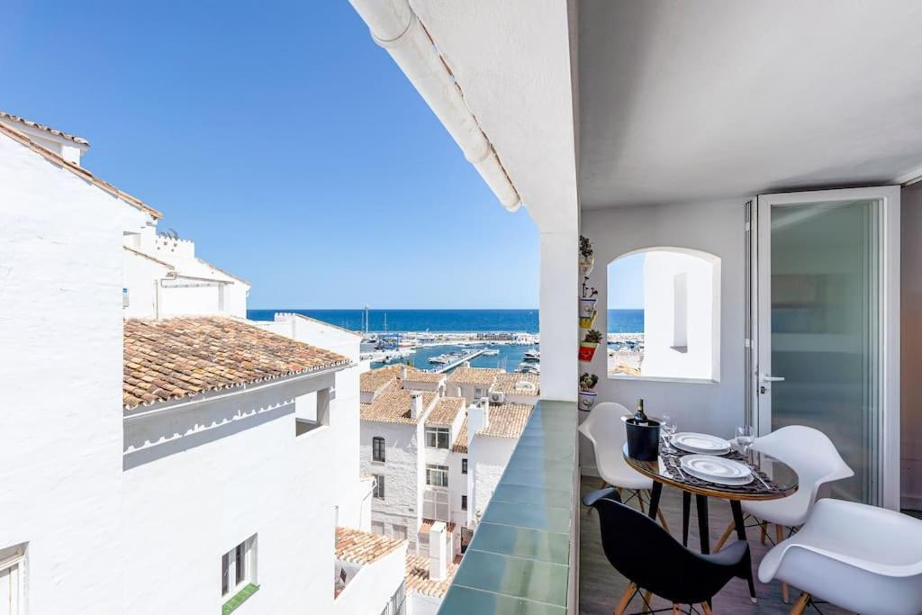 Lejlighed With Sea Views In Puerto Banus *