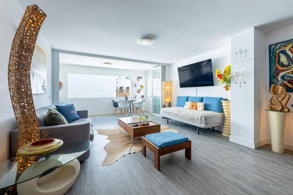 With Sea Views In Puerto Banus Lejlighed Marbella